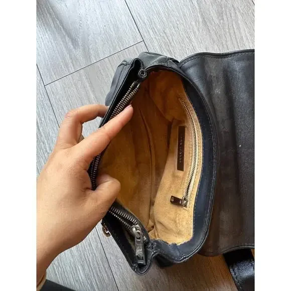 Mark Jacobs rare Vintage black leather bag with lock - Picture 12 of 16